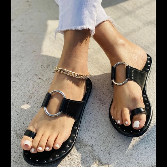 BLACK METAL DECO THONG SANDALS - Picture 8 of 8